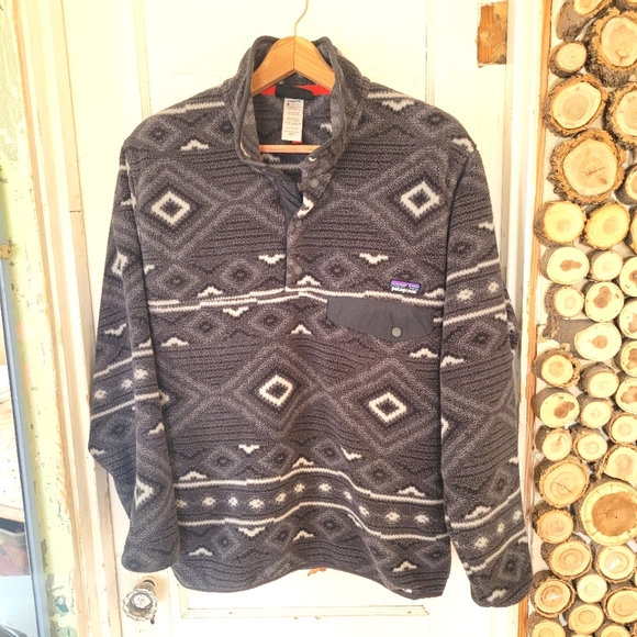 RARE Patagonia Synchilla Gray Aztec Fleece Snap Puilover Sweater Size Small - Picture 1 of 7